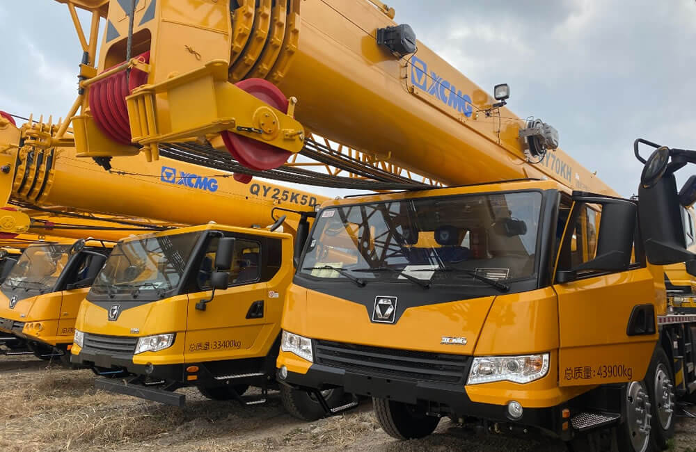 Grúas a ruedas y oruga